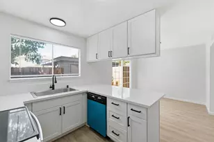 5941 Bamford Dr, Sacramento, CA 95823 - Photo 31