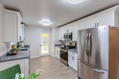 57 Malone Court, Sacramento, CA 95820 - Photo 9