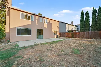 8717 Elfin Court, Elk Grove, CA 95758 - Photo 21