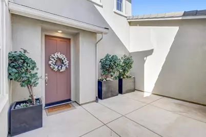 8161 Triplefin Way, Elk Grove, CA 95757 - Photo 7