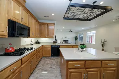 4021 Thornhill Way, Modesto, CA 95356 - Photo 13