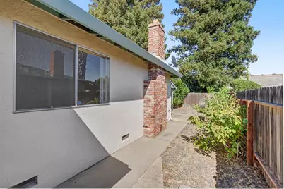 7077 Reichmuth Way, Sacramento, CA 95831 - Photo 43