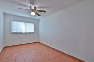 10220 Rockingham Dr, Sacramento, CA 95827 - Photo 17