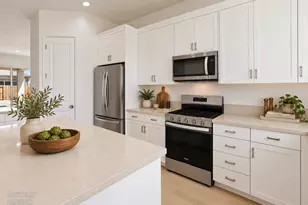 2298 Dilip Dr, Manteca, CA 95337 - Photo 7