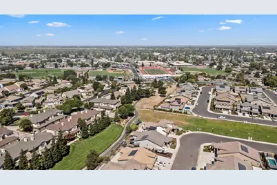 1008 Longview Drive, Oakdale, CA 95361 - Photo 31
