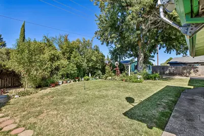 8105 Donnawood Way, Orangevale, CA 95662 - Photo 33