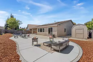 866 Raccoon Valley Dr, Manteca, CA 95336 - Photo 27
