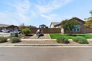 2013 Van Ruiten Dr, Lodi, CA 95242 - Photo 37