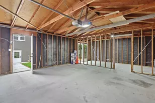 1150 Ocean Ave, Oakland, CA 94608 - Photo 39