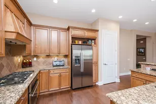 2009 Thorncroft Ln, Roseville, CA 95747 - Photo 17