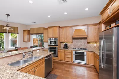 2009 Thorncroft Lane, Roseville, CA 95747 - Photo 13