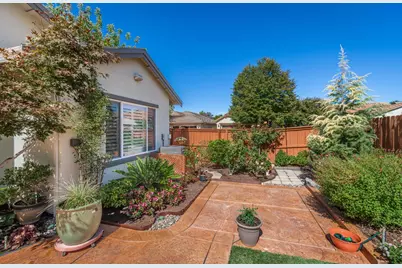 2009 Thorncroft Lane, Roseville, CA 95747 - Photo 47