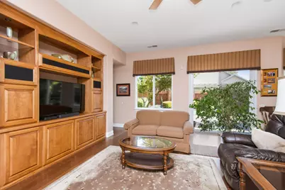 2009 Thorncroft Lane, Roseville, CA 95747 - Photo 11