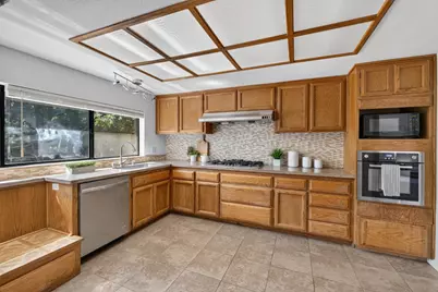 7264 Riverwind Way, Sacramento, CA 95831 - Photo 41
