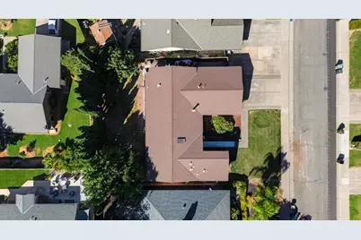 7264 Riverwind Way, Sacramento, CA 95831 - Photo 7