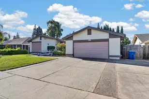 7264 Riverwind Way, Sacramento, CA 95831 - Photo 11