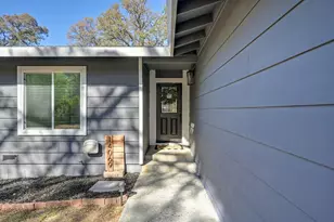 14069 Torrey Pines Dr, Auburn, CA 95602 - Photo 3