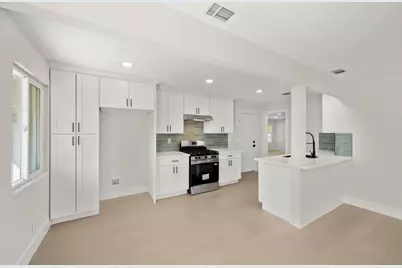 1416 Lomas Way, Sacramento, CA 95822 - Photo 13