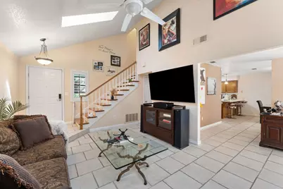 15 Hoy Lake Court, Sacramento, CA 95833 - Photo 5