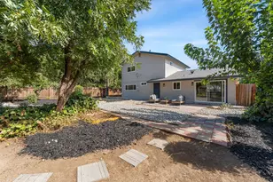 2440 Stansberry Way, Sacramento, CA 95826 - Photo 23