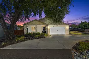 9657 Webb St, Elk Grove, CA 95624 - Photo 3