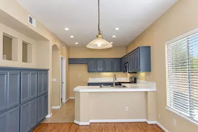 8872 Mannington Street, Elk Grove, CA 95758 - Photo 13