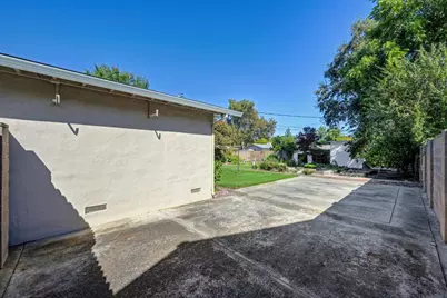 4913 Saint Lynn Lane, Carmichael, CA 95608 - Photo 35