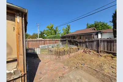 7301 Grand Oaks Boulevard, Citrus Heights, CA 95621 - Photo 9