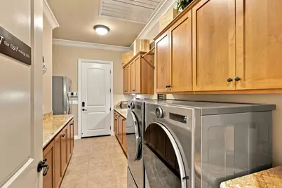 8635 Ashbury Court, Roseville, CA 95747 - Photo 51
