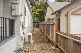 1406 W 7th St, Chico, CA 95928 - Photo 41