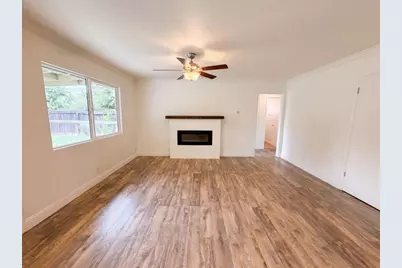 6809 Weddigen Way, North Highlands, CA 95660 - Photo 3