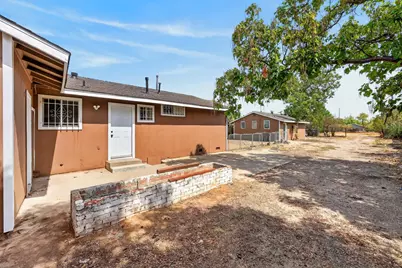 5741 Wallace Avenue, Sacramento, CA 95824 - Photo 31