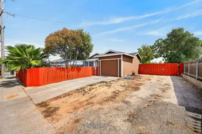 5741 Wallace Avenue, Sacramento, CA 95824 - Photo 3