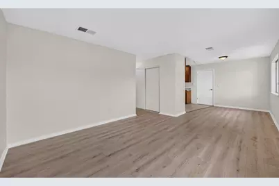 5741 Wallace Avenue, Sacramento, CA 95824 - Photo 15