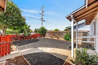 5741 Wallace Avenue, Sacramento, CA 95824 - Photo 5
