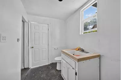 5741 Wallace Avenue, Sacramento, CA 95824 - Photo 39