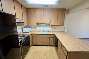 8547 Oxford Hill Ct, Sacramento, CA 95828 - Photo 11