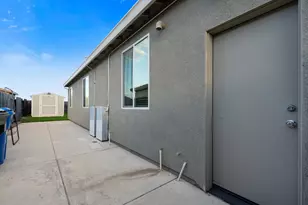 2182 River Willow Ave, Manteca, CA 95337 - Photo 25
