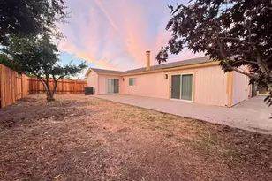 7506 Mandy Dr, Sacramento, CA 95823 - Photo 27