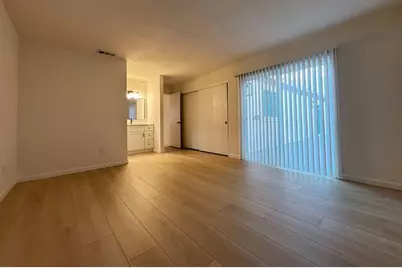 7506 Mandy Drive, Sacramento, CA 95823 - Photo 21