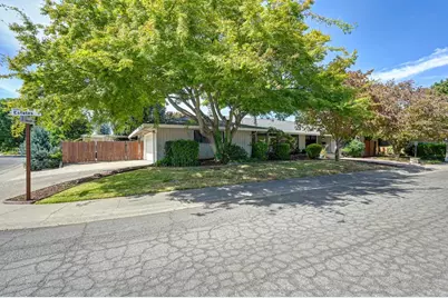 441 Estates Drive, Sacramento, CA 95864 - Photo 3