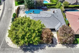 441 Estates Dr, Sacramento, CA 95864 - Photo 41