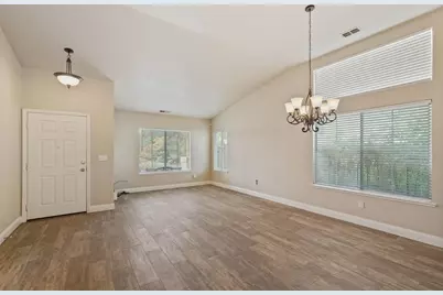 929 Lake Canyon Avenue, Galt, CA 95632 - Photo 7