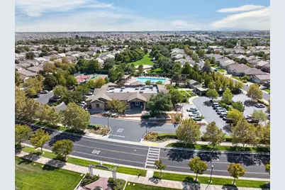 9963 Sheffield Way, Elk Grove, CA 95757 - Photo 49