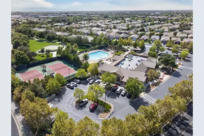9963 Sheffield Way, Elk Grove, CA 95757 - Photo 47