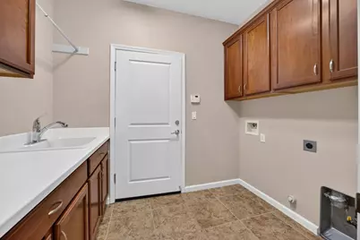 9963 Sheffield Way, Elk Grove, CA 95757 - Photo 33