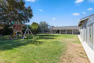 320 S Western Ave, Waterford, CA 95386 - Photo 23