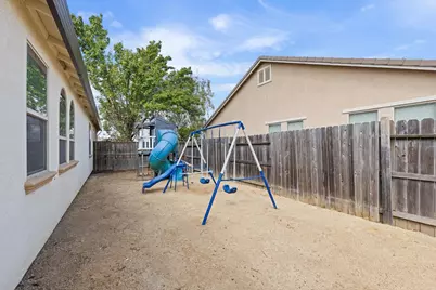 4045 Huston Way, Olivehurst, CA 95961 - Photo 37