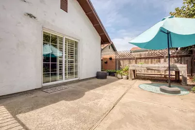512 Thompson Way, Escalon, CA 95320 - Photo 43