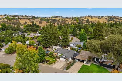 3010 Springburn Way, El Dorado Hills, CA 95762 - Photo 77